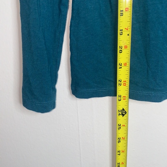 🌟Aqua long sleeved turtle neck top! - Picture 4 of 7